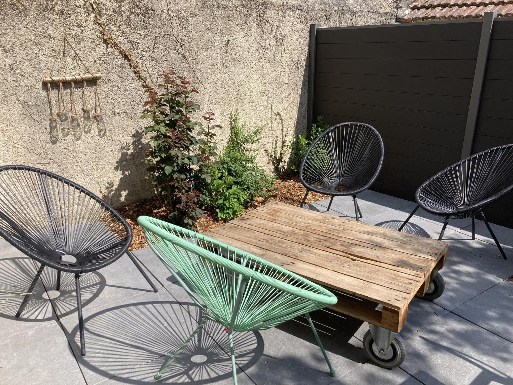 Location Appartement Des Pyrenees Borderes-sur-l'Echez Εξωτερικό φωτογραφία