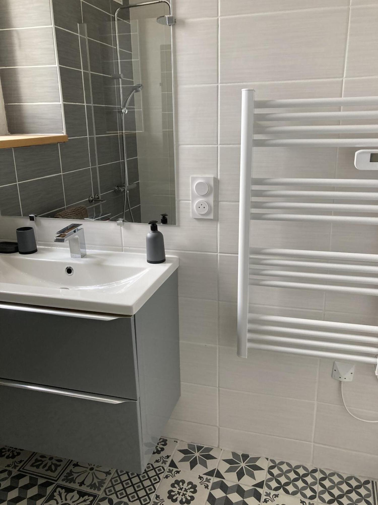 Location Appartement Des Pyrenees Borderes-sur-l'Echez Δωμάτιο φωτογραφία
