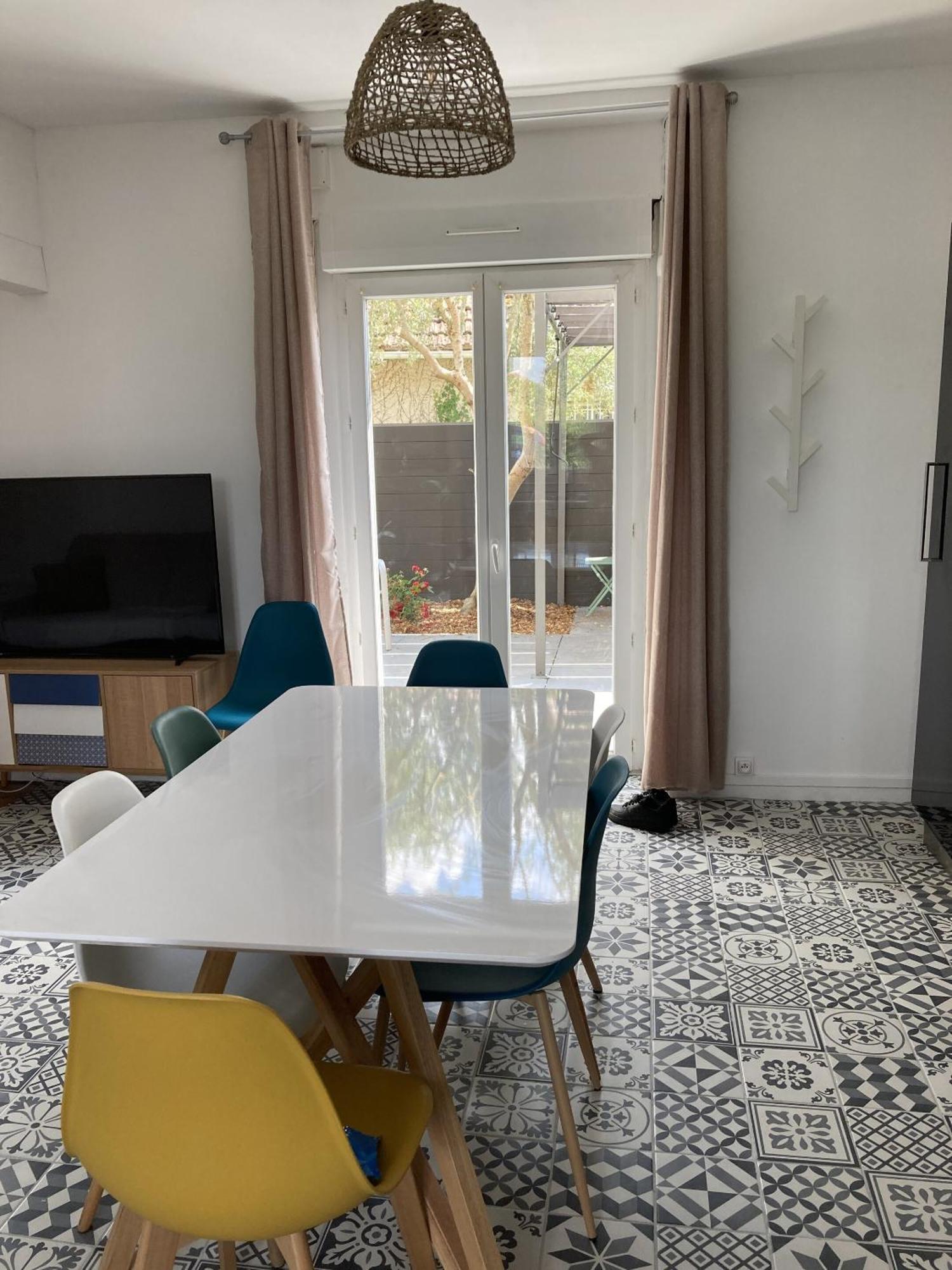 Location Appartement Des Pyrenees Borderes-sur-l'Echez Δωμάτιο φωτογραφία